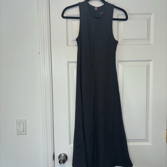NWOT Lunya Restore Fitted Sleeveless Midi Lounge Dress - Picture 3 of 11
